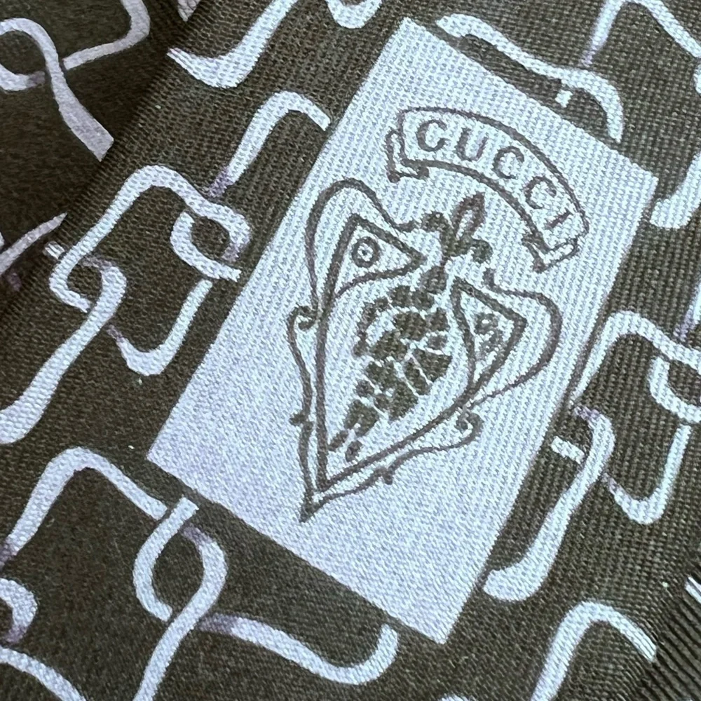 GUCCI vintage black purple Classic Luxury tie 60 inch log